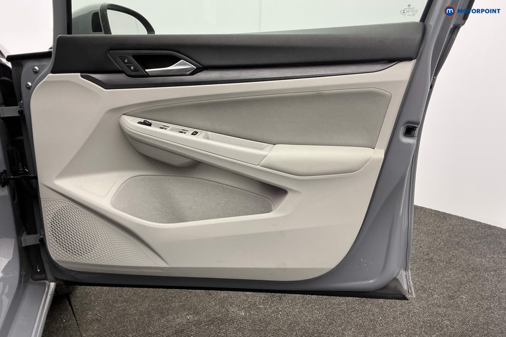 Volkswagen Golf Style Manual Petrol Hatchback - Stock Number (1612451) - 26th supplementary image