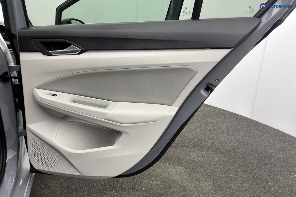 Volkswagen Golf Style Manual Petrol Hatchback - Stock Number (1612451) - 28th supplementary image