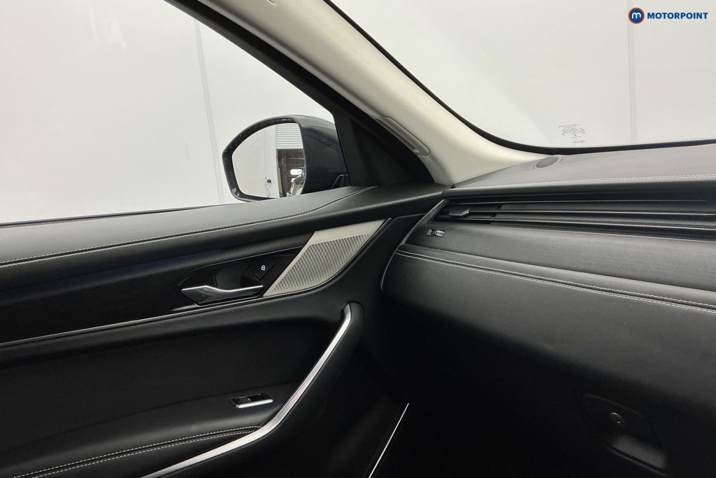 Jaguar F-Pace R-Dynamic Black Automatic Diesel SUV - Stock Number (1612501) - 19th supplementary image