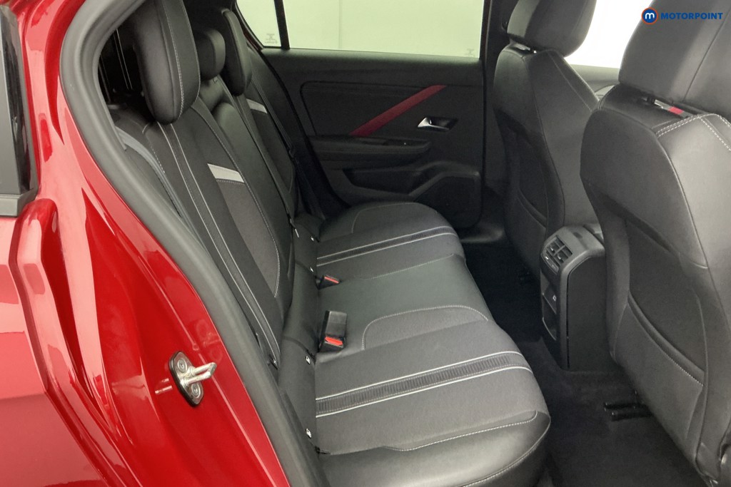 Vauxhall Astra Gs Line Automatic Petrol Plug-In Hybrid Hatchback - Stock Number (1612553) - 4th supplementary image