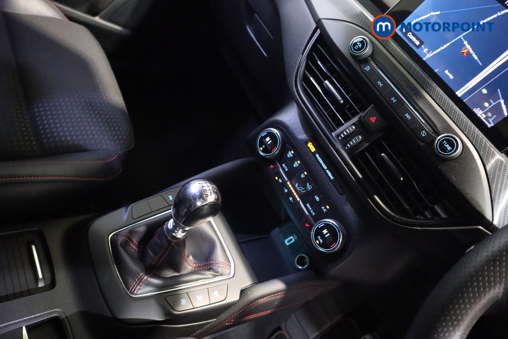 Ford Focus St-Line X Manual Petrol Hatchback - Stock Number (1612625) - 8th supplementary image
