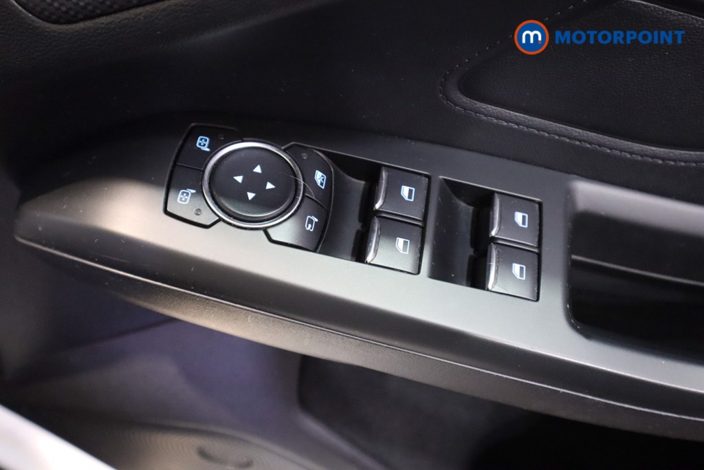 Ford Focus St-Line X Manual Petrol Hatchback - Stock Number (1612625) - 12th supplementary image