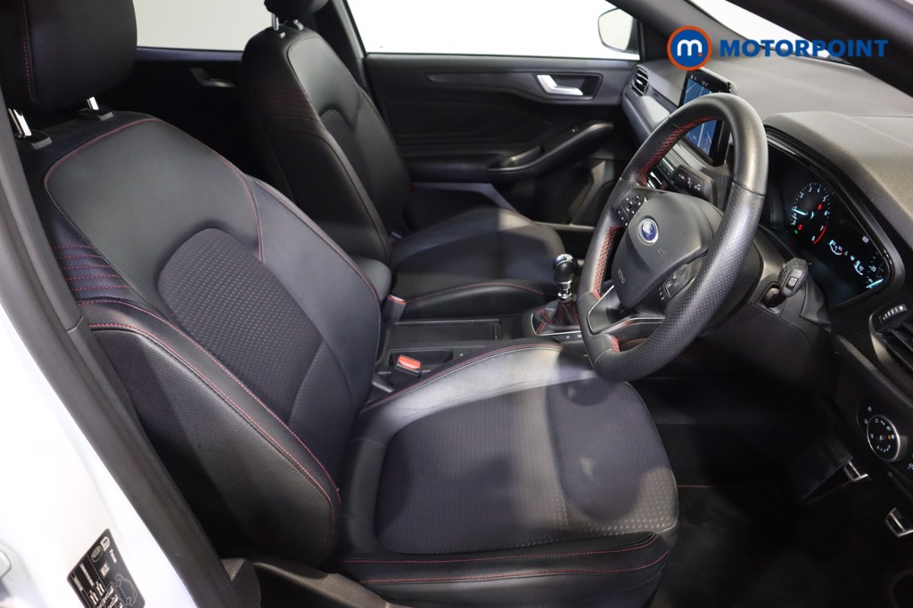 Ford Focus St-Line X Manual Petrol Hatchback - Stock Number (1612625) - 18th supplementary image