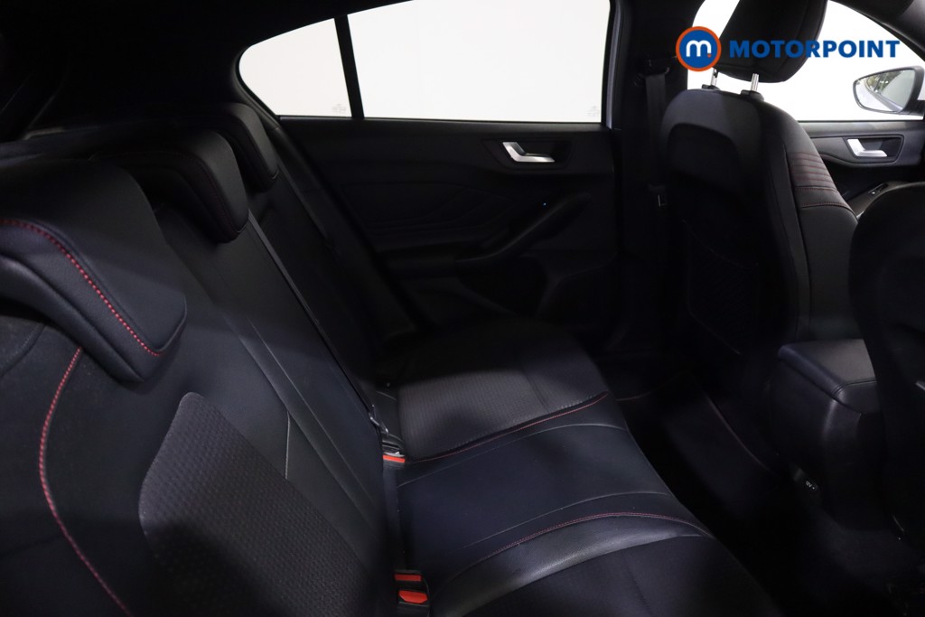 Ford Focus St-Line X Manual Petrol Hatchback - Stock Number (1612625) - 19th supplementary image