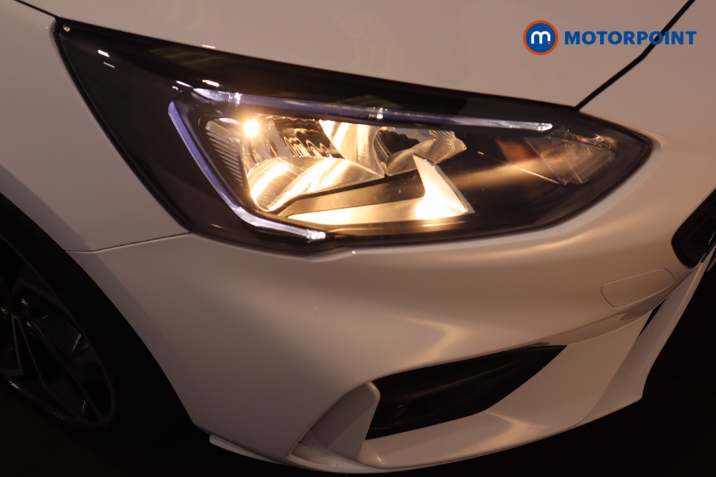 Ford Focus St-Line X Manual Petrol Hatchback - Stock Number (1612625) - 26th supplementary image