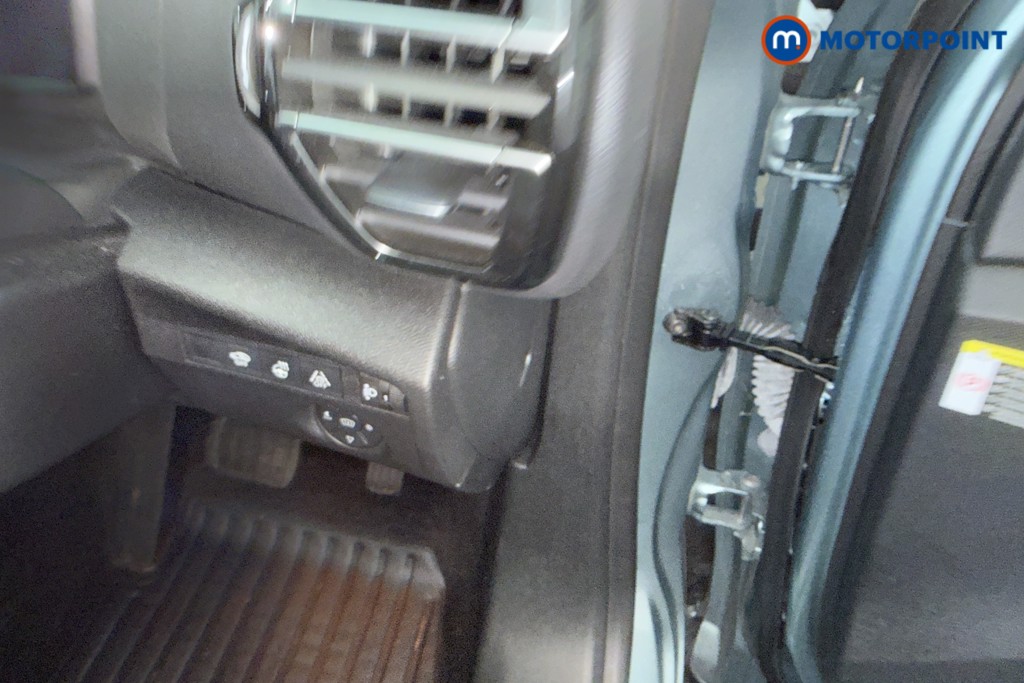 Citroen C4 Shine Plus Automatic Petrol Hatchback - Stock Number (1612847) - 14th supplementary image