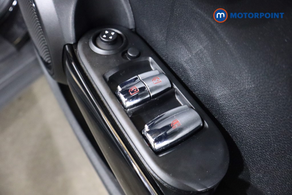 Mini Convertible Cooper Classic Manual Petrol Convertible - Stock Number (1613255) - 17th supplementary image