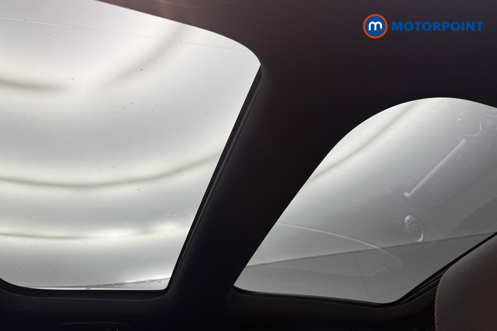 Mercedes-Benz GLB Amg Line Automatic Petrol SUV - Stock Number (1613367) - 23rd supplementary image