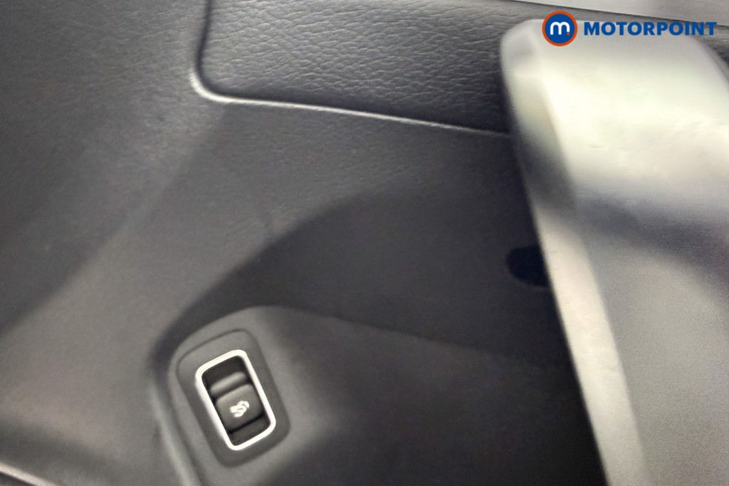 Mercedes-Benz CLA Amg Line Automatic Petrol Coupe - Stock Number (1613435) - 12th supplementary image