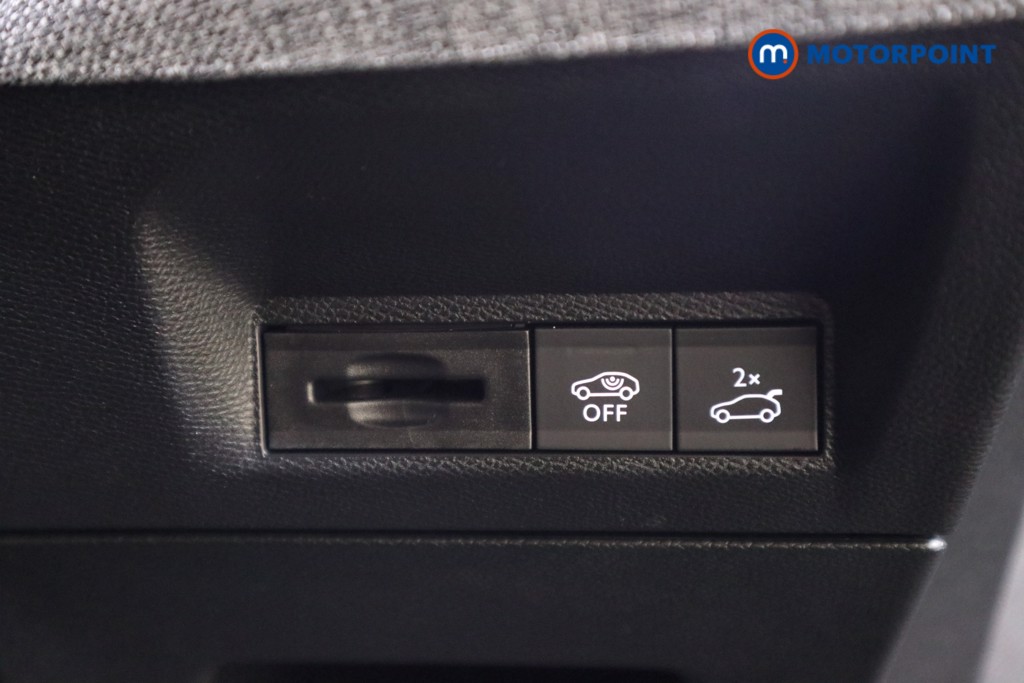 Peugeot 5008 GT Automatic Petrol SUV - Stock Number (1613689) - 14th supplementary image