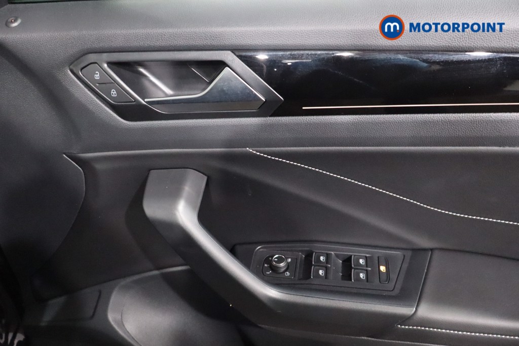 Volkswagen T-Roc Black Edition Automatic Petrol SUV - Stock Number (1614645) - 22nd supplementary image