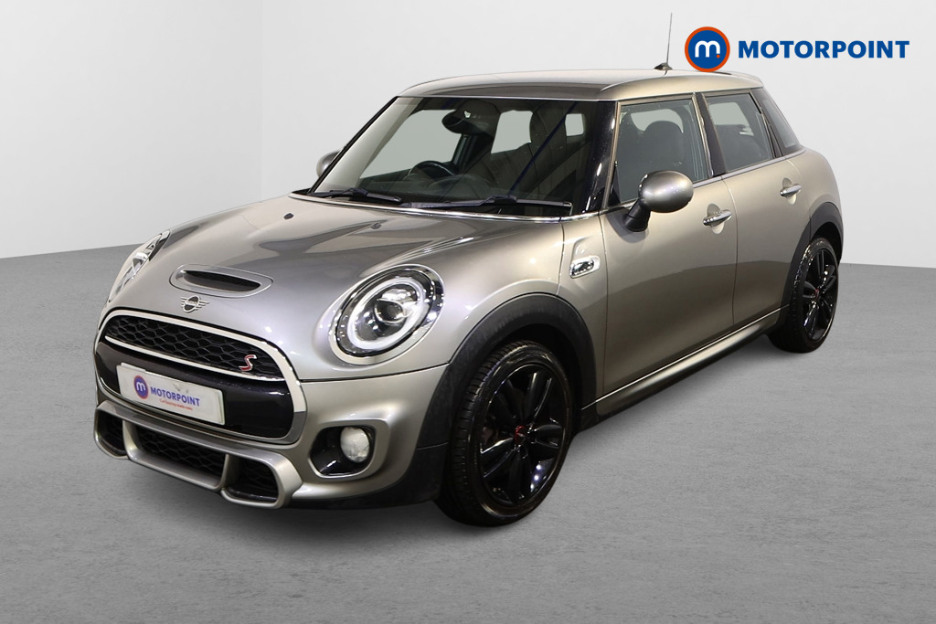 Mini Hatchback Cooper S Manual Petrol Hatchback - Stock Number (1615041) - Passenger side front corner