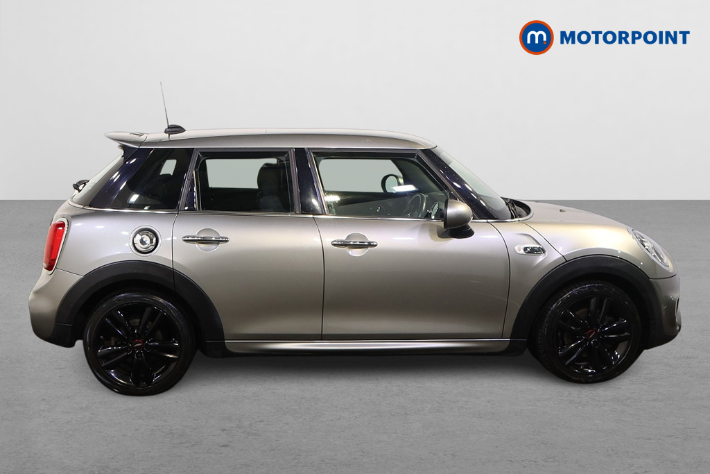 Mini Hatchback Cooper S Manual Petrol Hatchback - Stock Number (1615041) - Drivers side