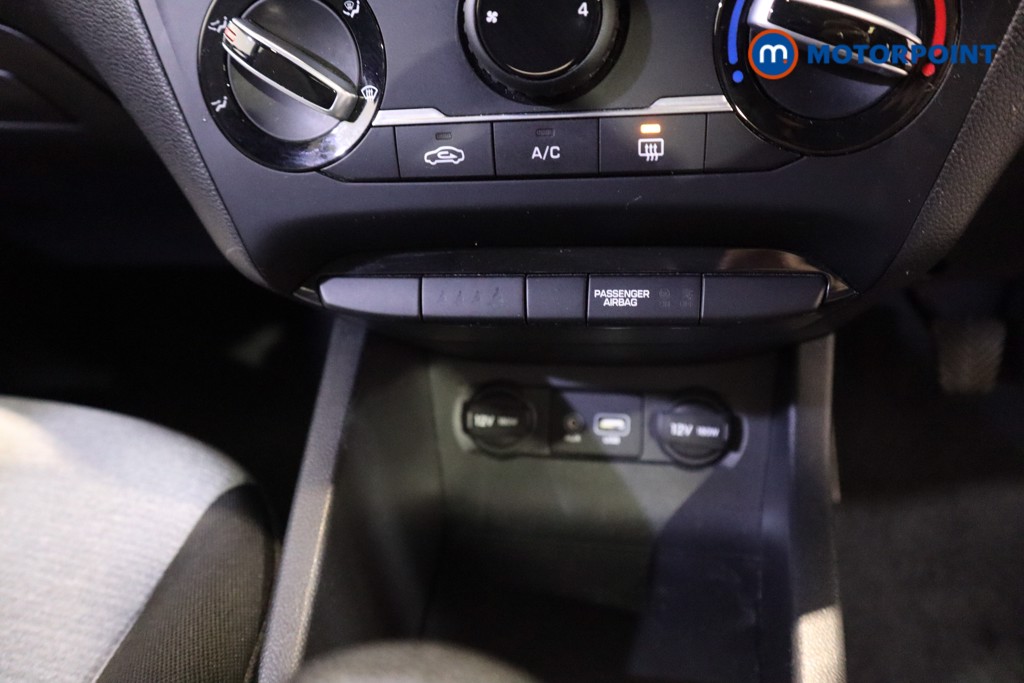Hyundai I20 S Air Manual Petrol Hatchback - Stock Number (1615727) - 6th supplementary image