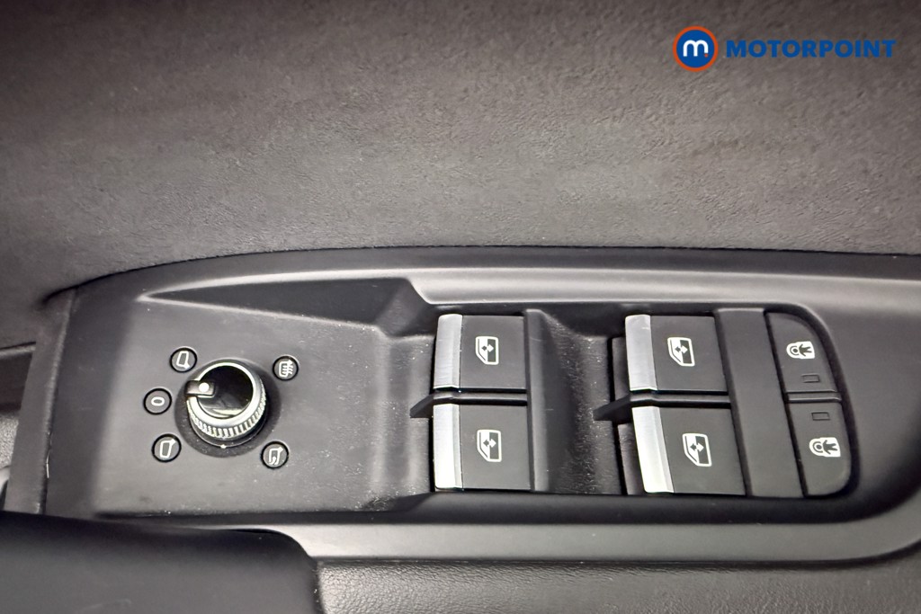 Audi Q5 Edition 1 Automatic Petrol SUV - Stock Number (1615813) - 23rd supplementary image