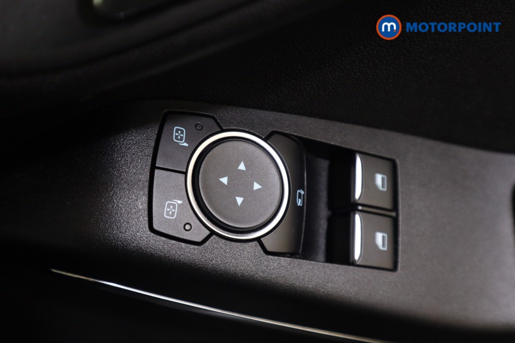 Ford Fiesta Titanium Manual Petrol Hatchback - Stock Number (1615906) - 13th supplementary image