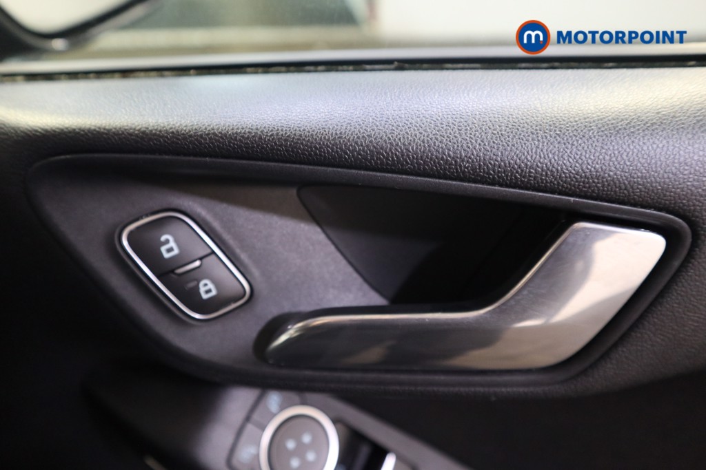 Ford Fiesta Titanium Manual Petrol Hatchback - Stock Number (1615906) - 14th supplementary image
