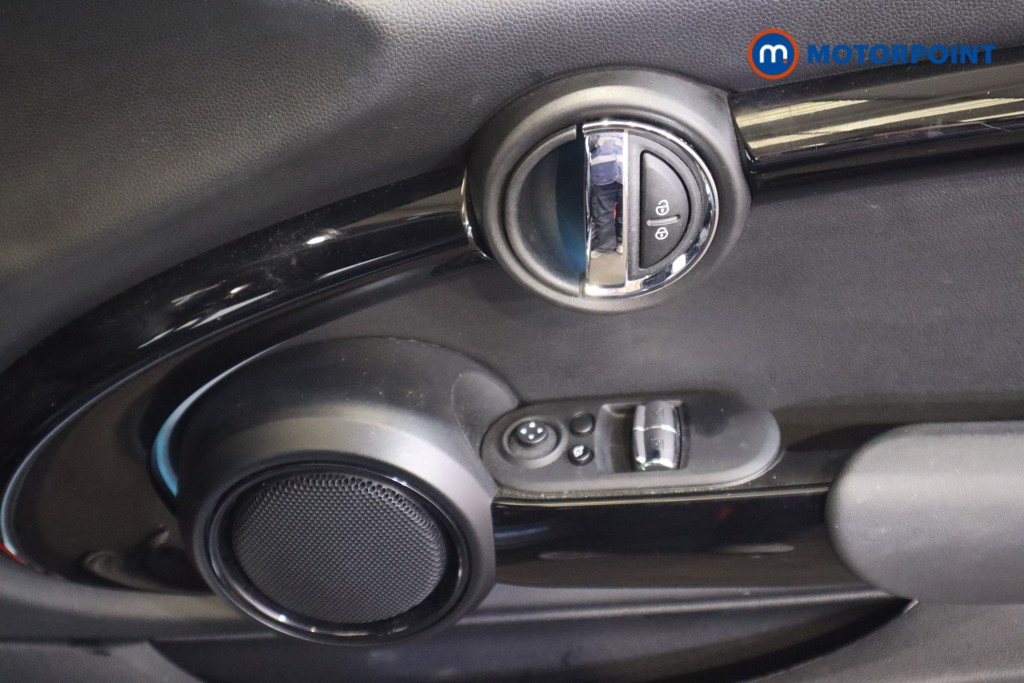 Mini Hatchback Cooper S Level 2 Automatic Electric Hatchback - Stock Number (1615945) - 12th supplementary image