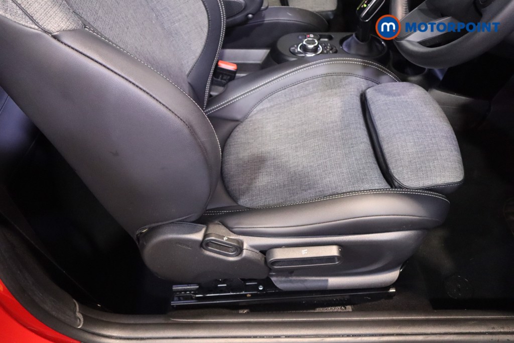 Mini Hatchback Cooper S Level 2 Automatic Electric Hatchback - Stock Number (1615945) - 18th supplementary image