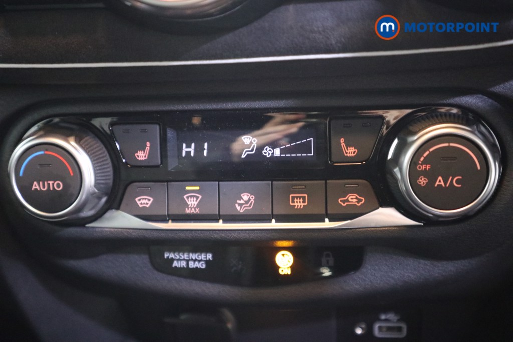 Nissan Juke Tekna-Plus Automatic Petrol SUV - Stock Number (1615974) - 8th supplementary image