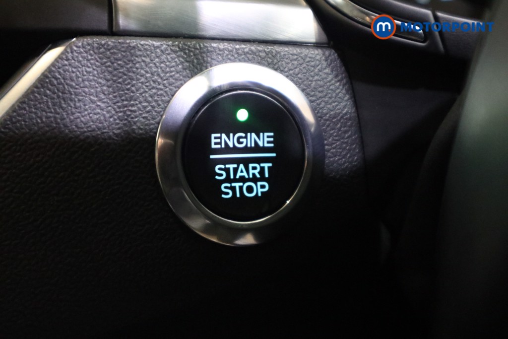 Ford Focus Titanium Automatic Petrol Hatchback - Stock Number (1616237) - 10th supplementary image