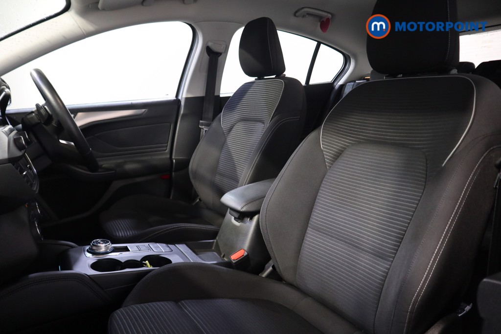 Ford Focus Titanium Automatic Petrol Hatchback - Stock Number (1616237) - 18th supplementary image