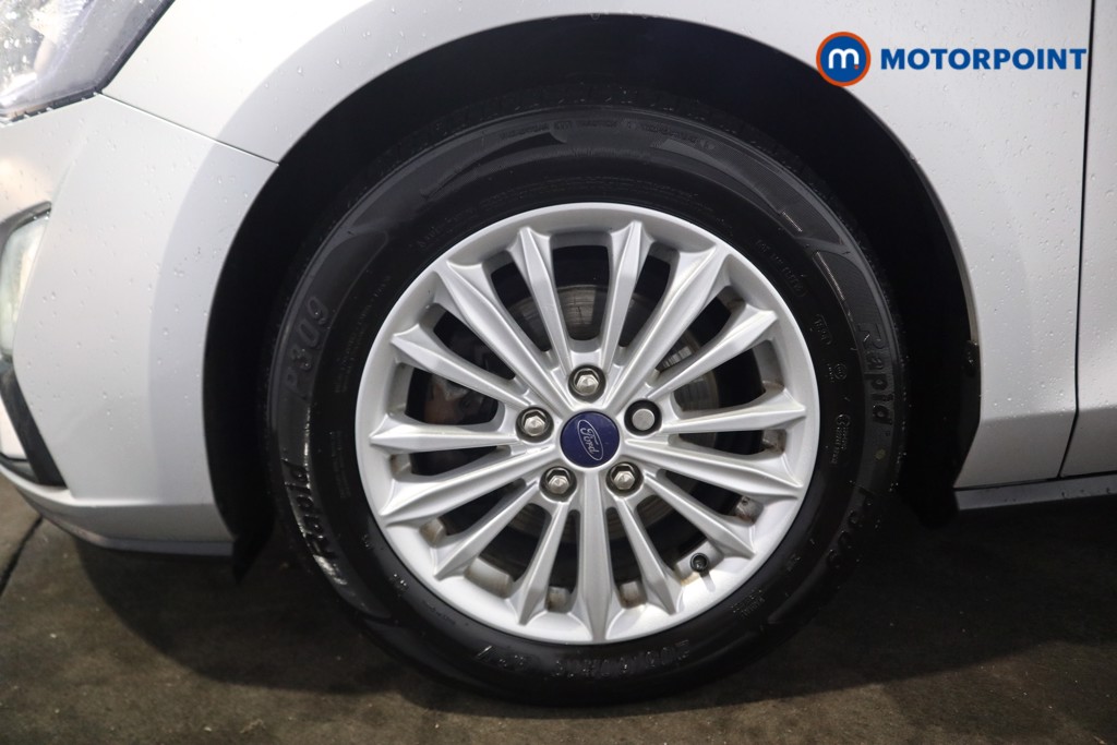 Ford Focus Titanium Automatic Petrol Hatchback - Stock Number (1616237) - 27th supplementary image