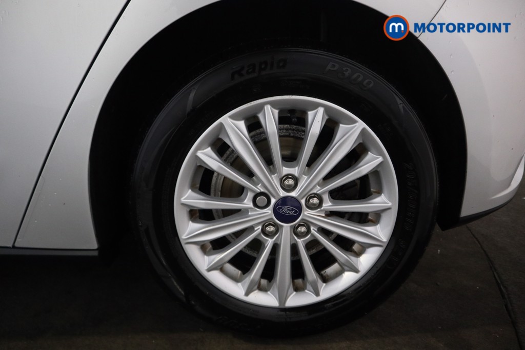 Ford Focus Titanium Automatic Petrol Hatchback - Stock Number (1616237) - 28th supplementary image