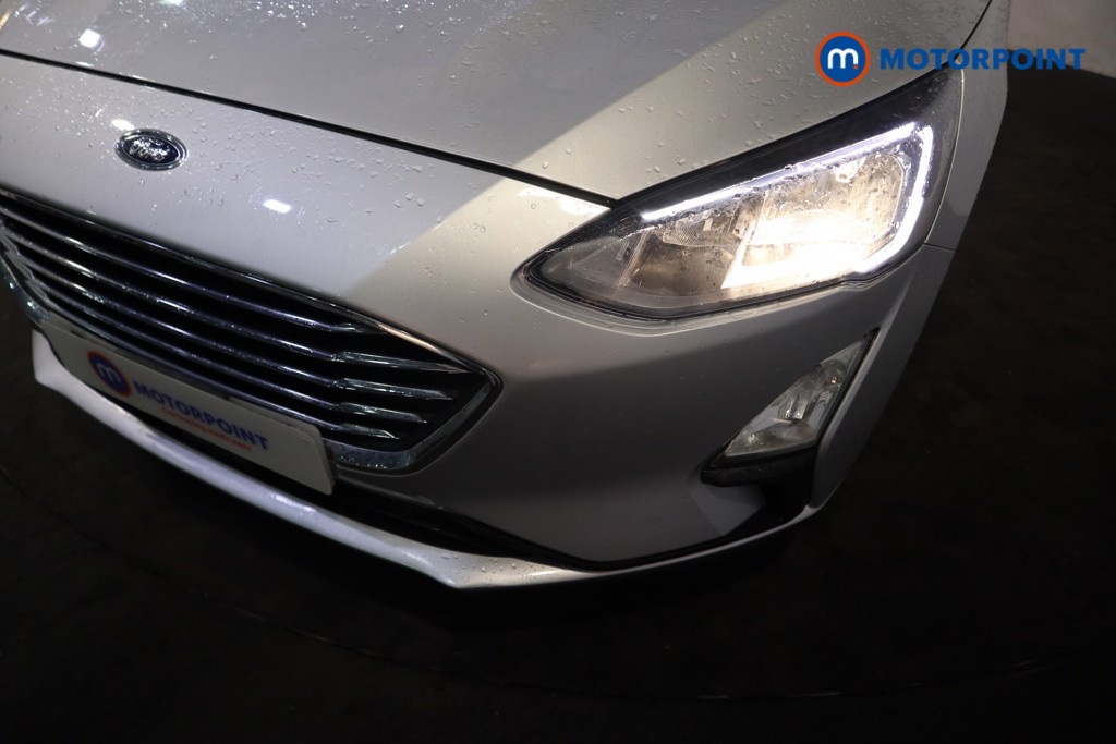 Ford Focus Titanium Automatic Petrol Hatchback - Stock Number (1616237) - 37th supplementary image