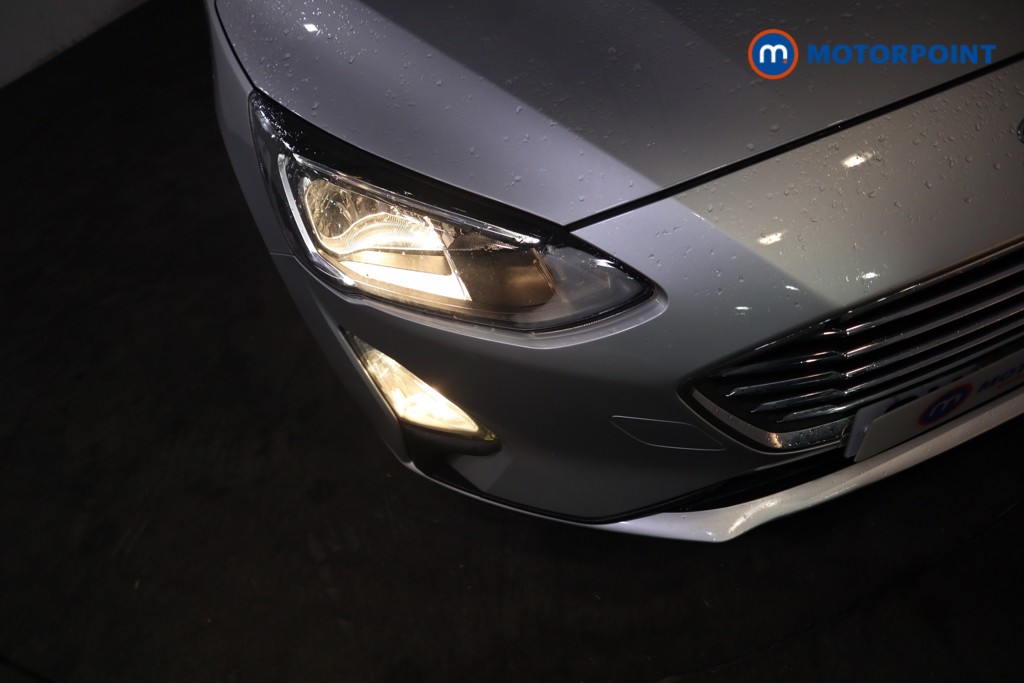 Ford Focus Titanium Automatic Petrol Hatchback - Stock Number (1616237) - 38th supplementary image