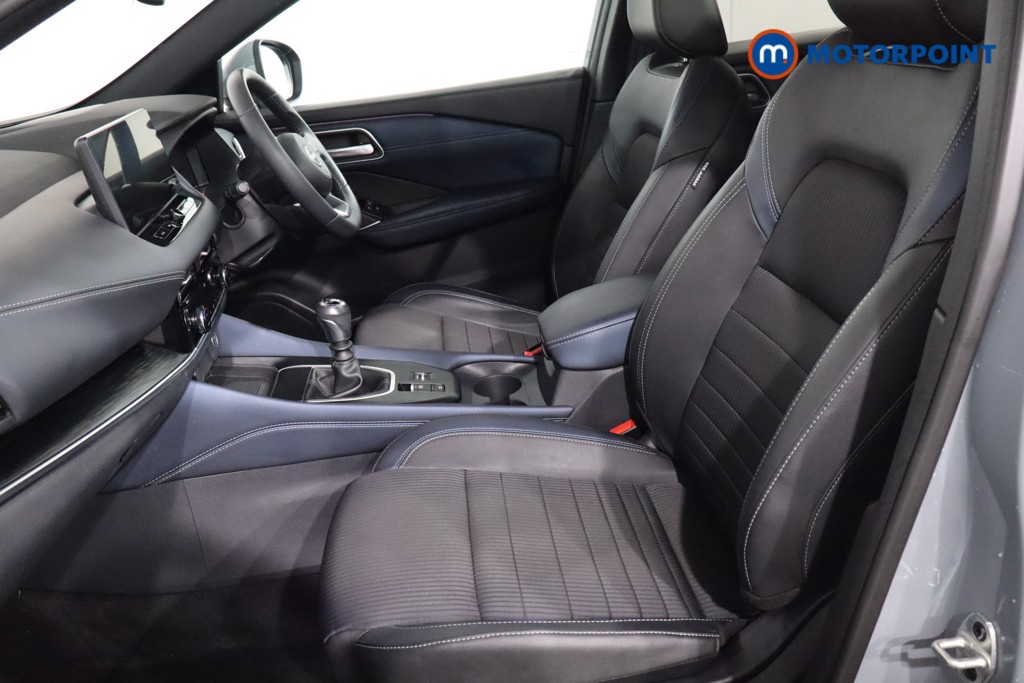 Nissan Qashqai Tekna Manual Petrol SUV - Stock Number (1616301) - 4th supplementary image