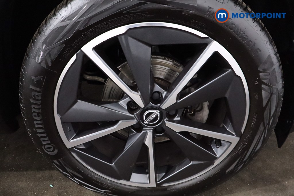 Nissan Qashqai Tekna Manual Petrol SUV - Stock Number (1616301) - 10th supplementary image