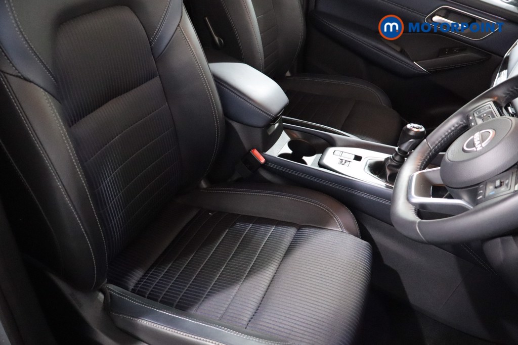 Nissan Qashqai Tekna Manual Petrol SUV - Stock Number (1616301) - 25th supplementary image