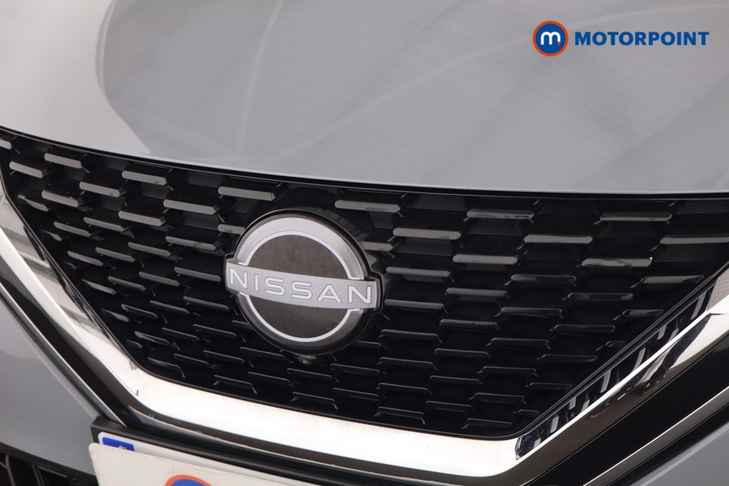 Nissan Qashqai Tekna Manual Petrol SUV - Stock Number (1616301) - 32nd supplementary image