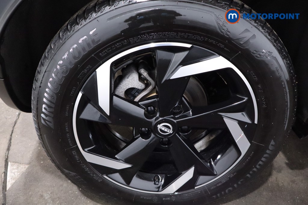 Nissan Juke N-Connecta Automatic Petrol-Electric Hybrid SUV - Stock Number (1616315) - 9th supplementary image