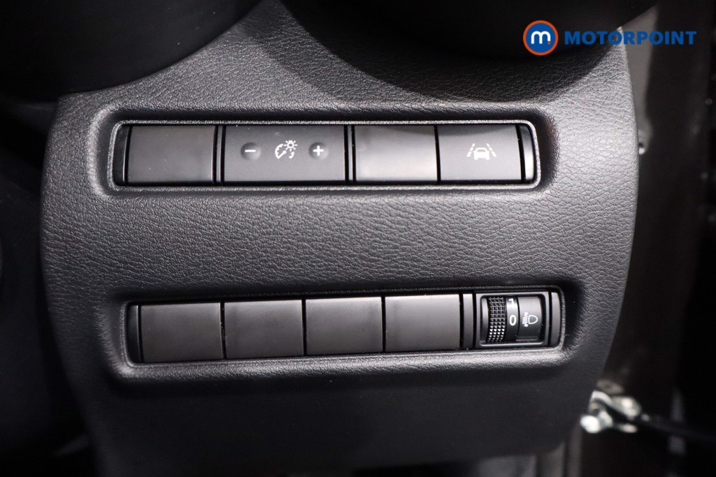 Nissan Juke N-Connecta Automatic Petrol-Electric Hybrid SUV - Stock Number (1616315) - 22nd supplementary image