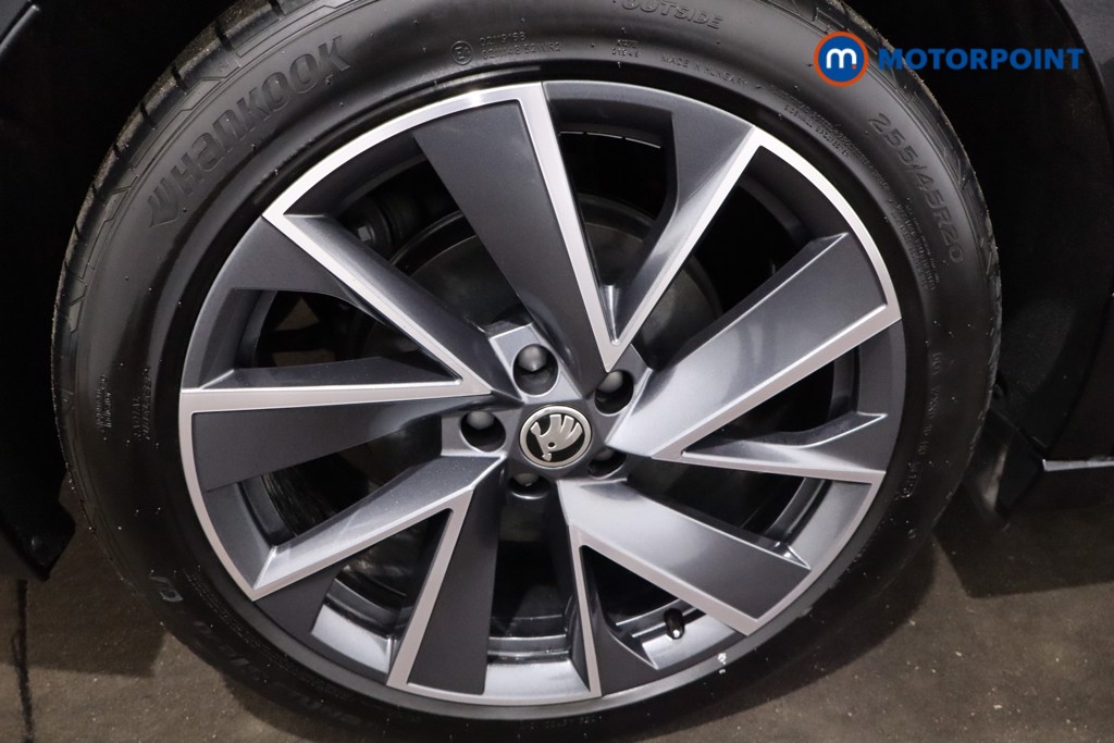 Skoda Enyaq Sportline Plus Automatic Electric SUV - Stock Number (1616604) - 9th supplementary image