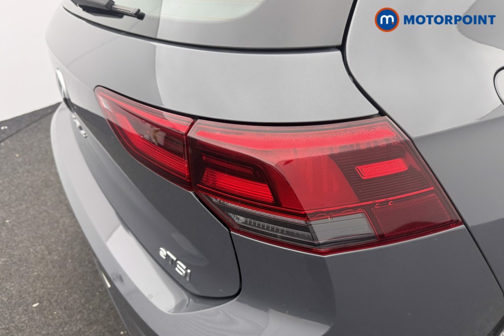 Volkswagen Golf Life Automatic Petrol Hatchback - Stock Number (1616726) - 4th supplementary image