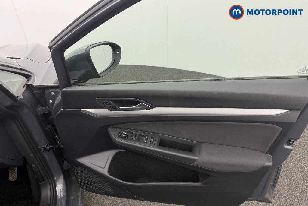 Volkswagen Golf Life Automatic Petrol Hatchback - Stock Number (1616726) - 10th supplementary image