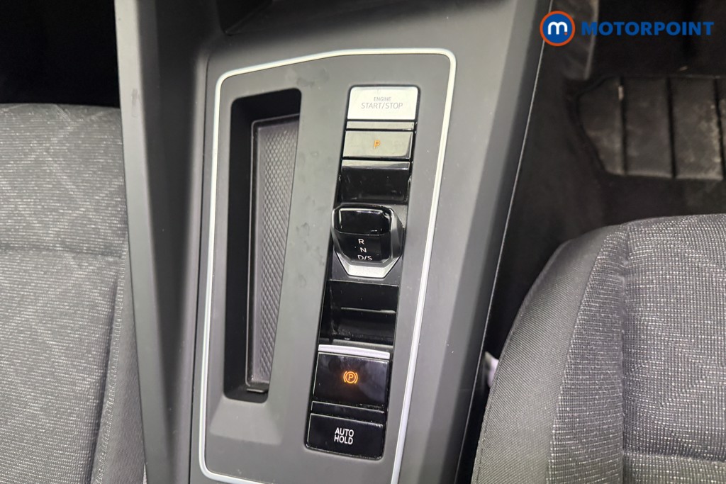 Volkswagen Golf Life Automatic Petrol Hatchback - Stock Number (1616726) - 16th supplementary image