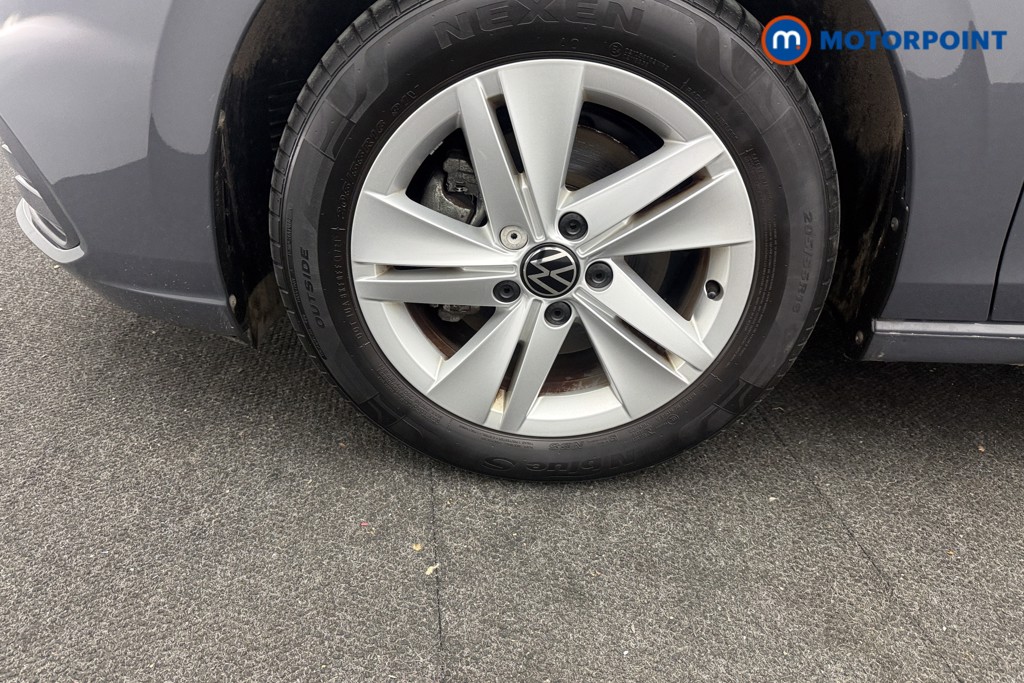 Volkswagen Golf Life Automatic Petrol Hatchback - Stock Number (1616726) - 26th supplementary image