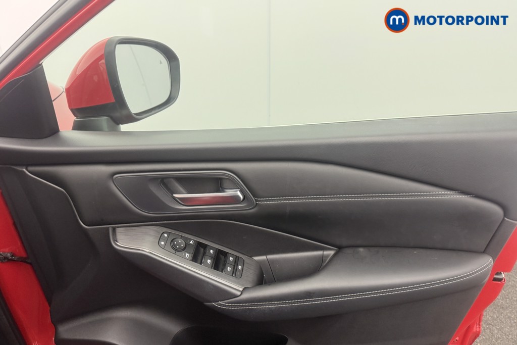 Nissan Qashqai Visia Manual Petrol SUV - Stock Number (1616740) - 9th supplementary image