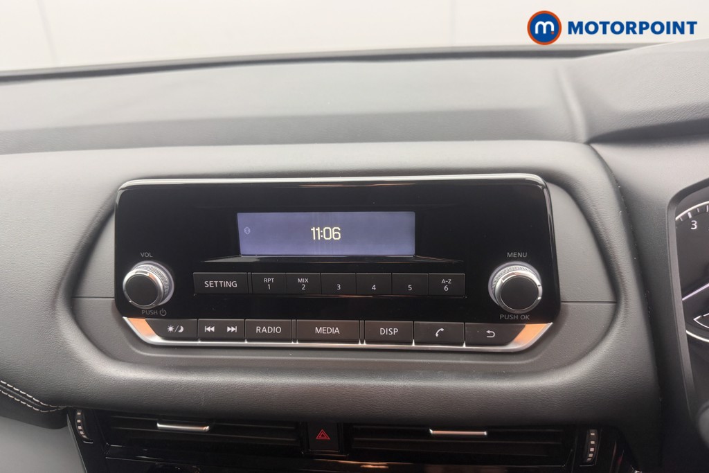 Nissan Qashqai Visia Manual Petrol SUV - Stock Number (1616740) - 17th supplementary image