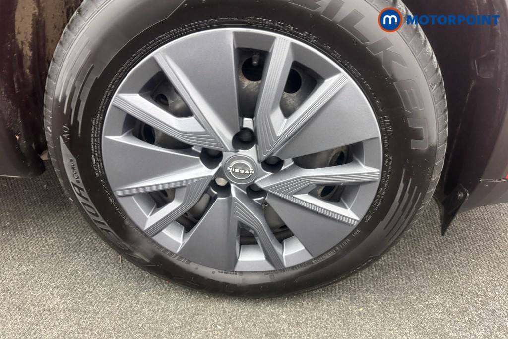 Nissan Qashqai Visia Manual Petrol SUV - Stock Number (1616740) - 19th supplementary image