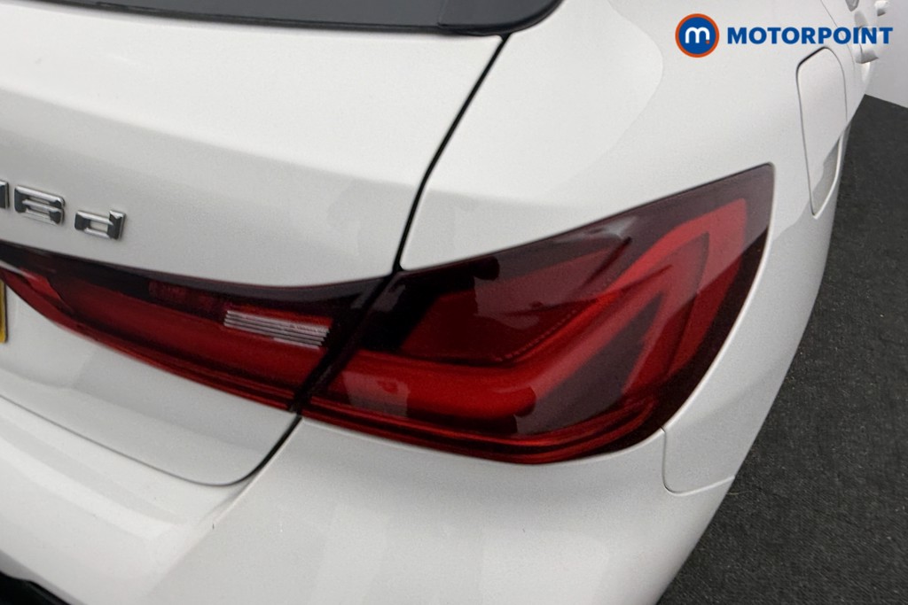 BMW 1 Series M Sport Manual Diesel Hatchback - Stock Number (1616749) - 4th supplementary image