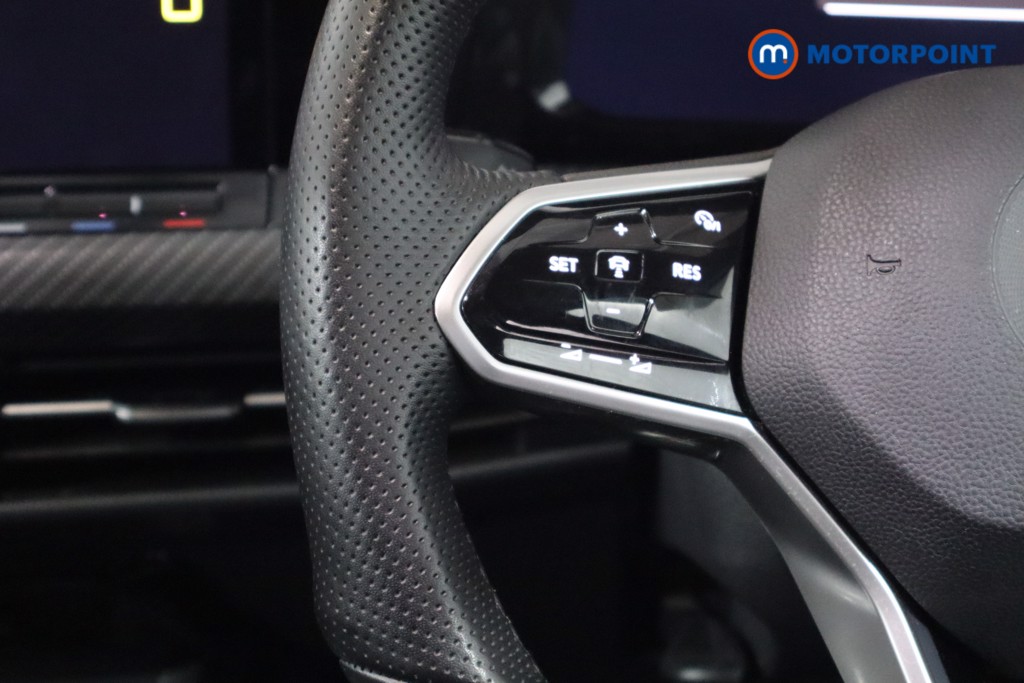 Volkswagen Golf R-Line Manual Petrol Hatchback - Stock Number (1617113) - 7th supplementary image