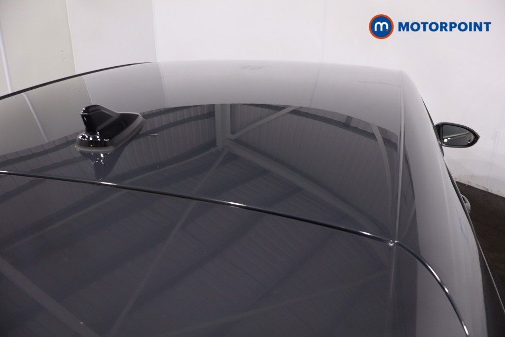 Volkswagen Golf R-Line Manual Petrol Hatchback - Stock Number (1617113) - 32nd supplementary image