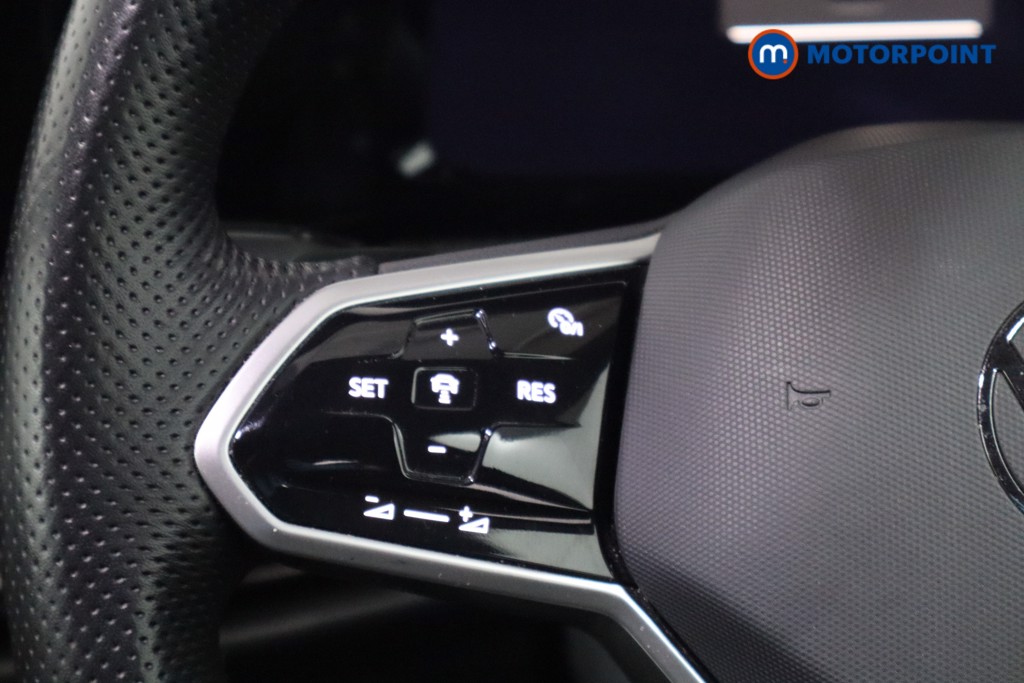 Volkswagen Golf R-Line Automatic Petrol Hatchback - Stock Number (1617136) - 7th supplementary image