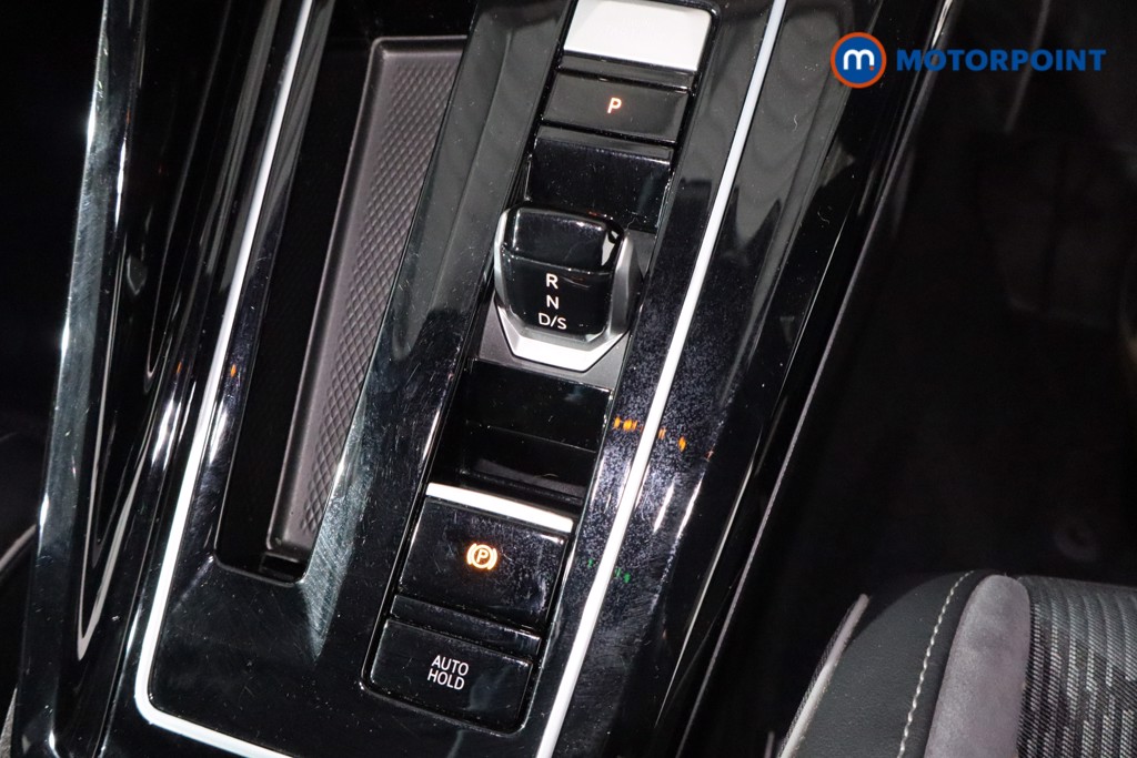 Volkswagen Golf R-Line Automatic Petrol Hatchback - Stock Number (1617136) - 14th supplementary image