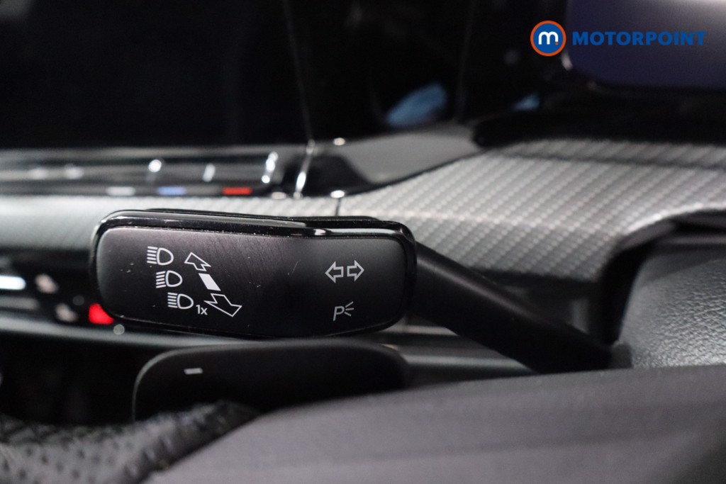 Volkswagen Golf R-Line Automatic Petrol Hatchback - Stock Number (1617136) - 19th supplementary image